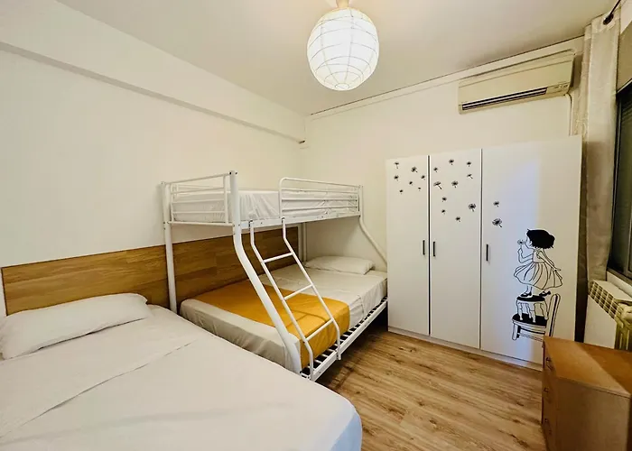 Rooms In Madrid Downtown